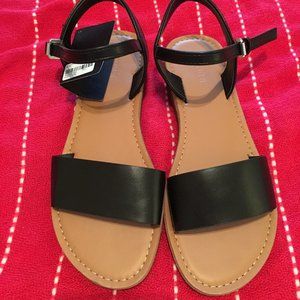 Brand New Forever 21 Black Sandals Size 6.5